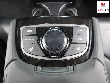 2011 - hyundai grandeur