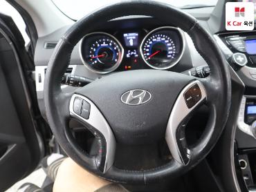 2011 - hyundai avante
