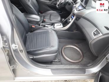 2011 - hyundai avante