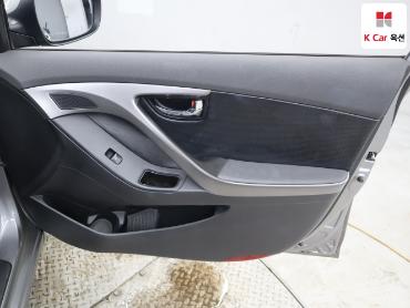 2011 - hyundai avante