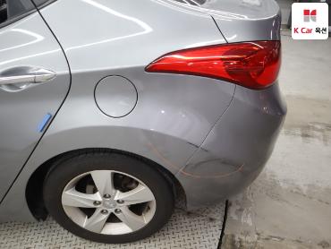 2011 - hyundai avante