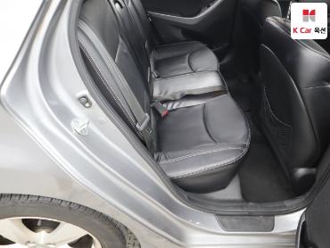 2011 - hyundai avante
