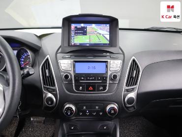 2010 - hyundai tucson