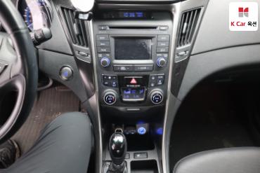 2013 - hyundai sonata