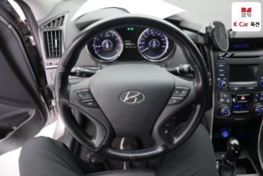 2013 - hyundai sonata