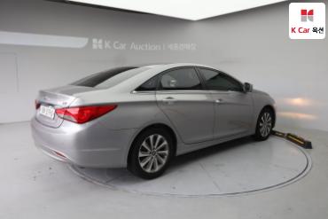 2013 - hyundai sonata