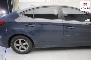2017 - hyundai avante
