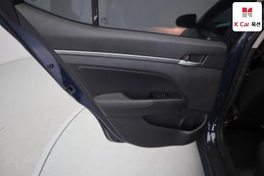 2017 - hyundai avante