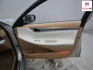 2022 - hyundai grandeur
