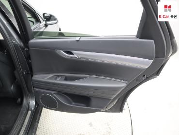 2021 - genesis g80
