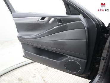 2021 - genesis g80