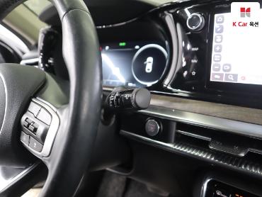 2022 - kia k5