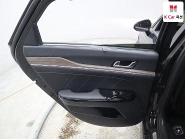 2022 - kia k5