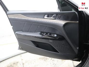 2022 - kia k5