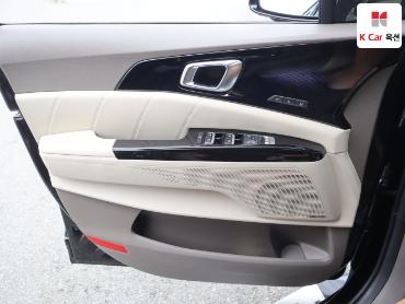 2023 - kia carnival