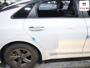 2022 - kia k5