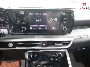 2022 - kia k5