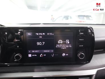 2022 - kia k5