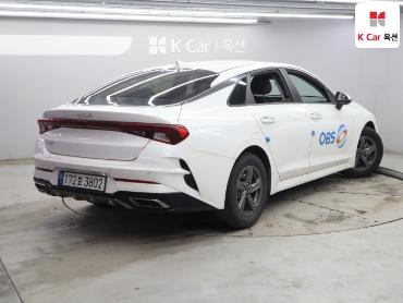 2022 - kia k5
