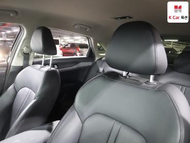 2022 - kia k5