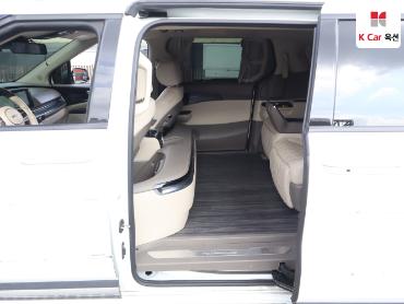 2022 - kia carnival