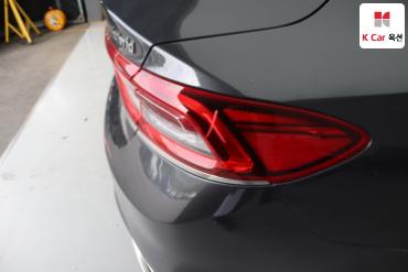 2018 - hyundai grandeur