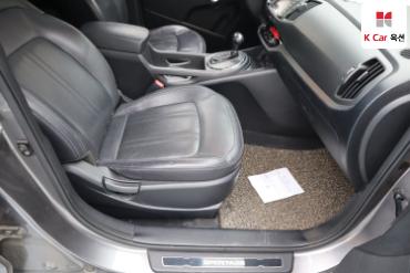 2012 - kia sportage