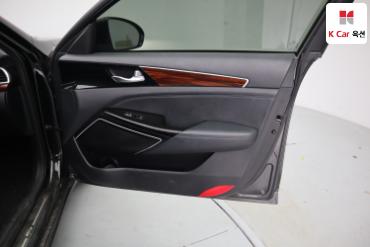 2016 - kia k7