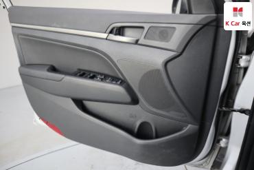 2018 - hyundai avante