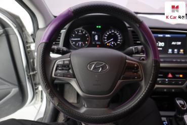 2018 - hyundai avante
