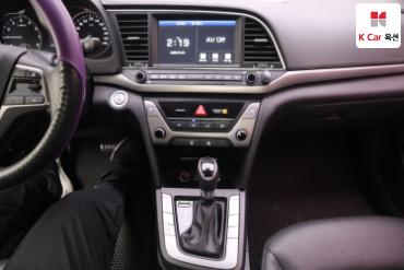 2018 - hyundai avante