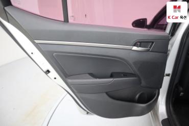 2018 - hyundai avante