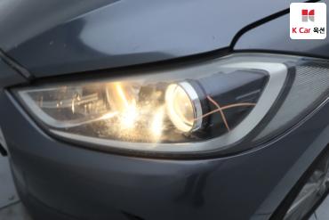 2017 - hyundai avante