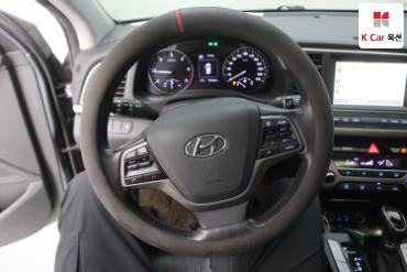 2017 - hyundai avante