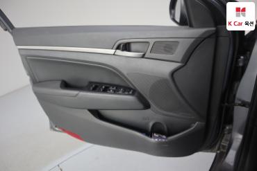 2017 - hyundai avante