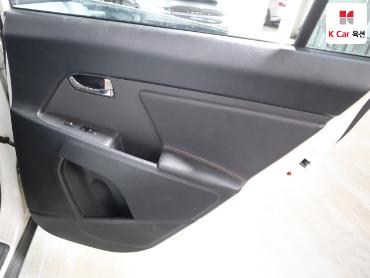 2012 - kia sportage