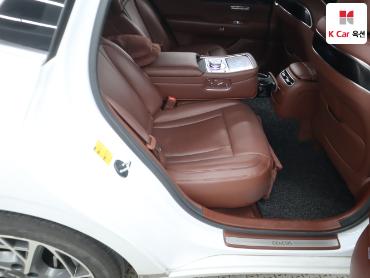 2023 - genesis g90