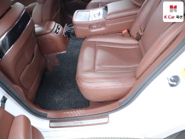 2023 - genesis g90