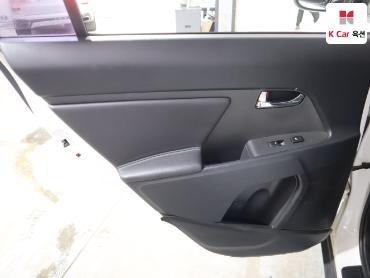 2012 - kia sportage