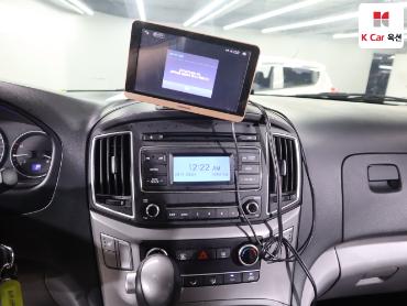 2021 - hyundai grand starex