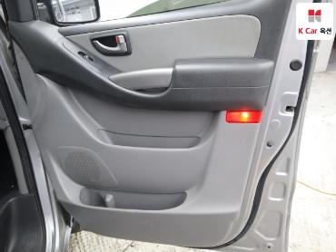 2021 - hyundai grand starex