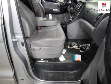 2021 - hyundai grand starex