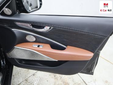 2020 - kia k9