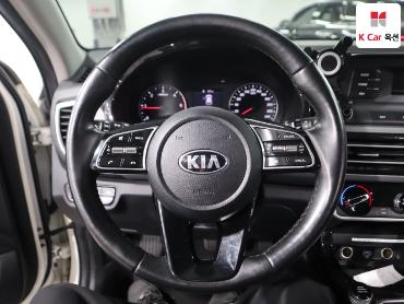 2022 - kia seltos