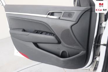 2019 - hyundai avante