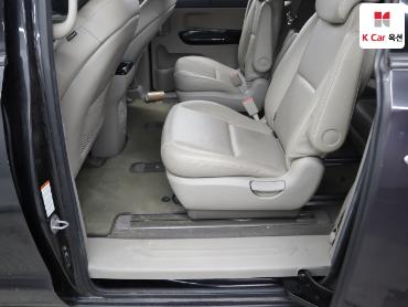 2019 - kia carnival