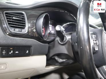 2019 - kia carnival