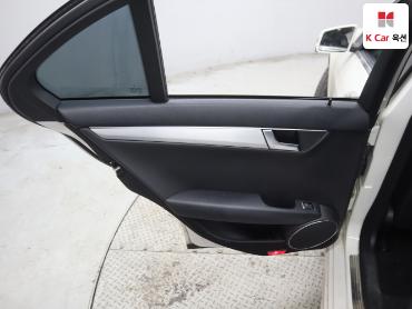 2012 - mercedes-benz c200