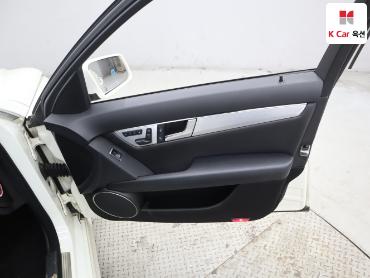 2012 - mercedes-benz c200