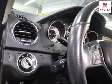 2012 - mercedes-benz c200